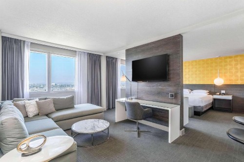 Hyatt Regency Los Angeles International Airport - image 41