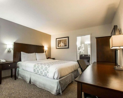 Rodeway Inn Los Angeles Convention Center - image 10