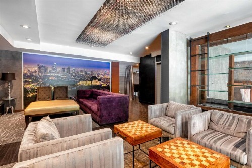 O Hotel - image 22