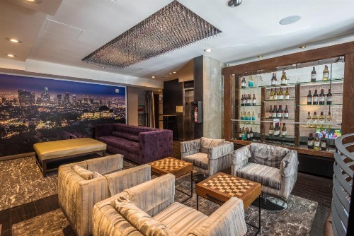 O Hotel - image 37