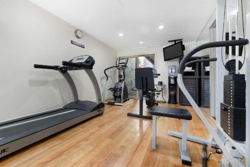 Best Western Royal Palace Inn & Suites - image 22
