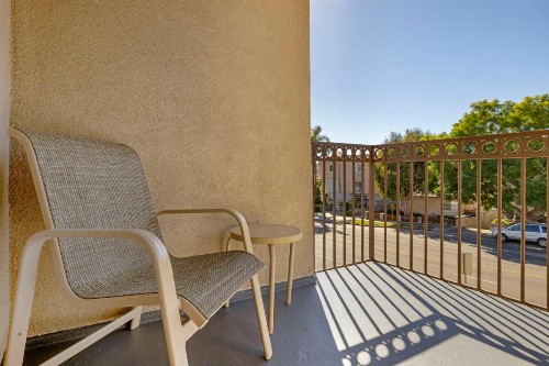 Best Western Royal Palace Inn & Suites - image 41