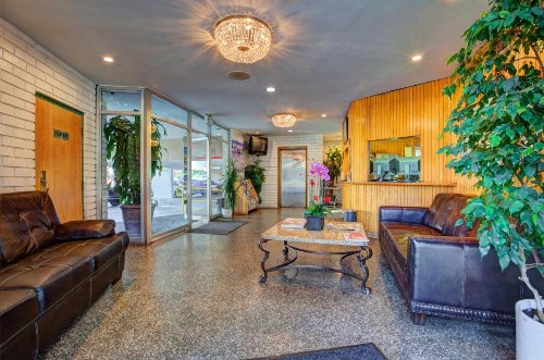 Dunes Inn - Wilshire - image 14