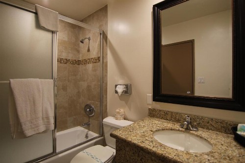 Dunes Inn - Wilshire - image 3