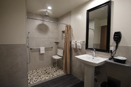 Dunes Inn - Wilshire - image 6
