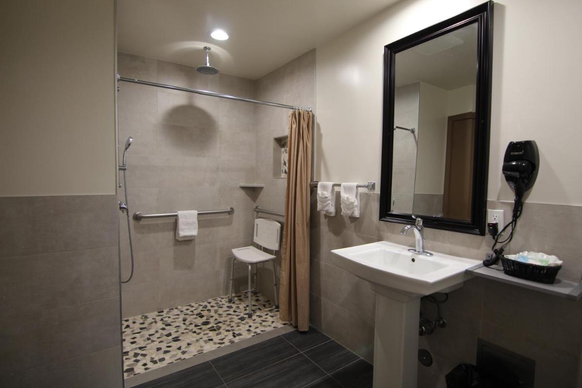 Dunes Inn - Wilshire - image 6