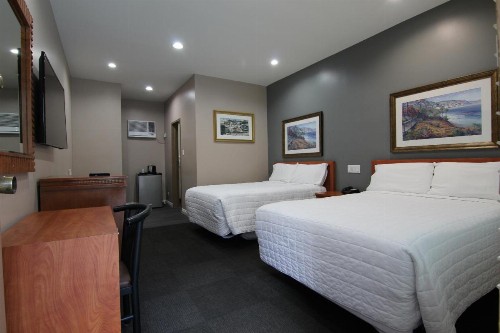 Dunes Inn - Wilshire - image 9