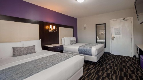 SureStay Hotel by Best Western Beverly Hills West LA - image 12
