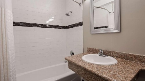 SureStay Hotel by Best Western Beverly Hills West LA - image 6