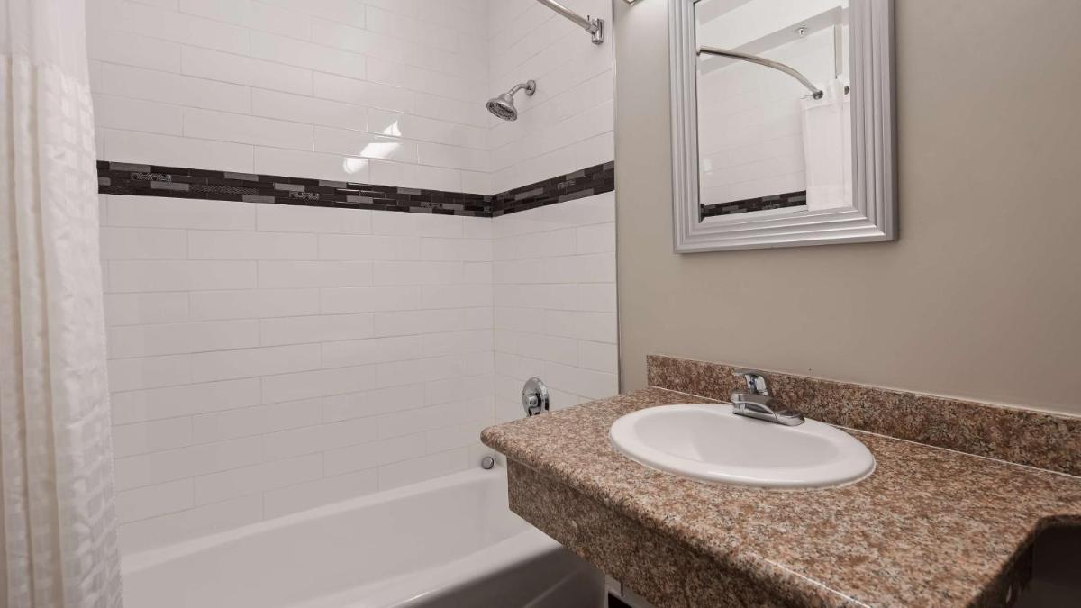SureStay Hotel by Best Western Beverly Hills West LA - image 6