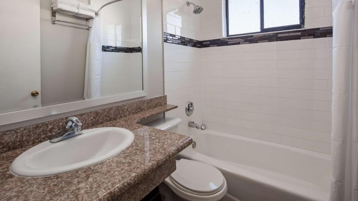 SureStay Hotel by Best Western Beverly Hills West LA - image 7