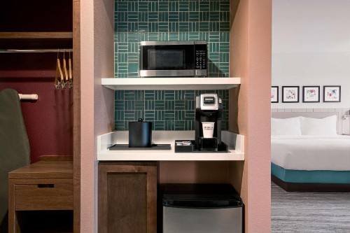 La Quinta by Wyndham LAX - image 11
