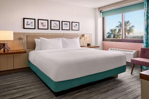 La Quinta by Wyndham LAX - image 40