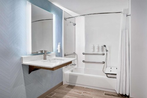 La Quinta by Wyndham LAX - image 7