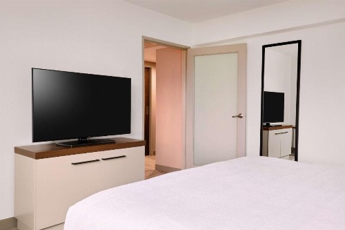 La Quinta by Wyndham LAX - image 9