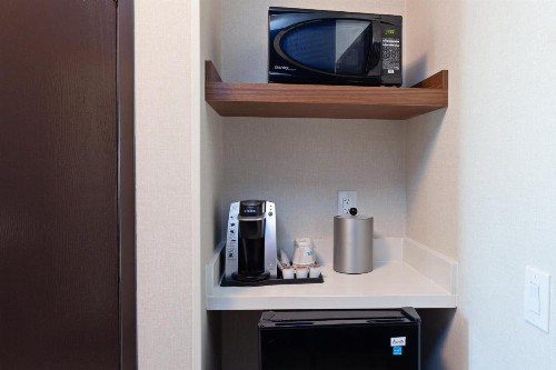 Holiday Inn Express Los Angeles LAX Airport an IHG Hotel - image 14