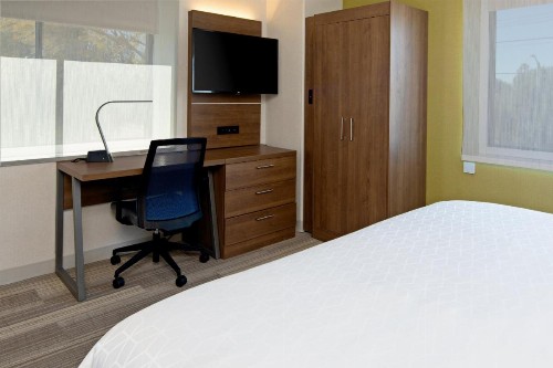 Holiday Inn Express Los Angeles LAX Airport an IHG Hotel - image 37