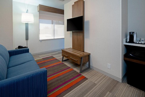 Holiday Inn Express Los Angeles LAX Airport an IHG Hotel - image 38