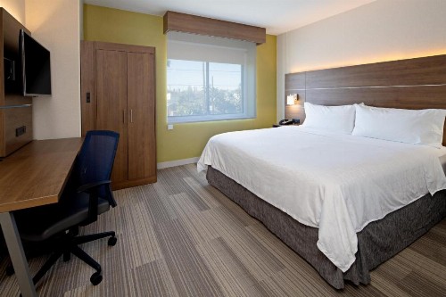 Holiday Inn Express Los Angeles LAX Airport an IHG Hotel - image 39