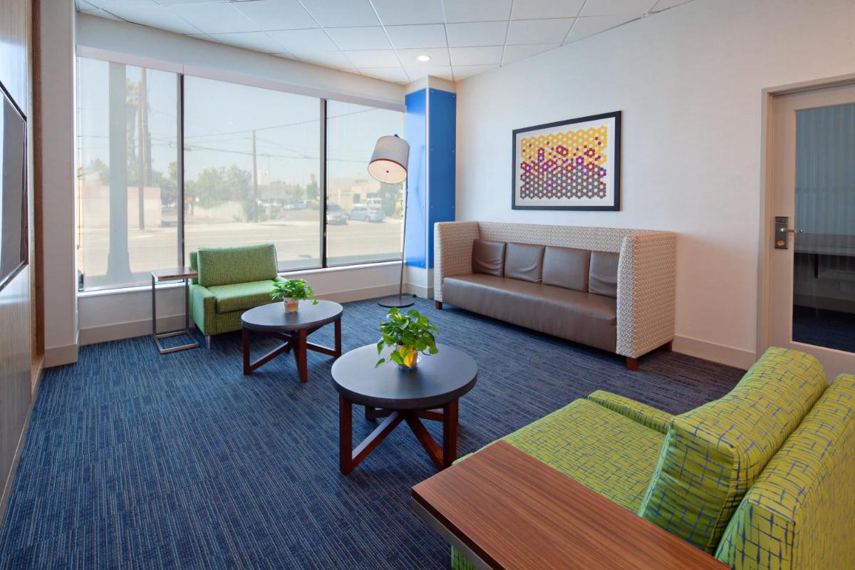 Holiday Inn Express Los Angeles LAX Airport an IHG Hotel - image 6