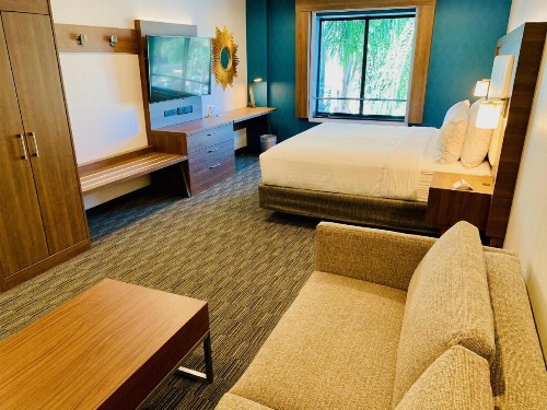 Holiday Inn Express Hollywood Walk of Fame an IHG Hotel - image 11