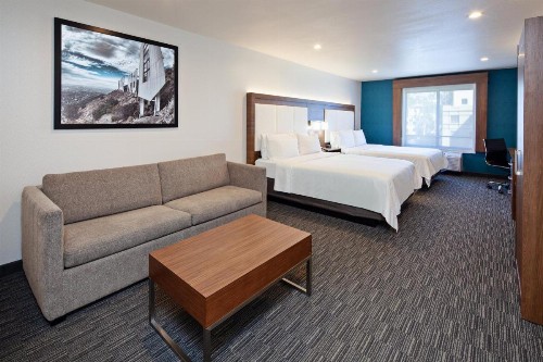 Holiday Inn Express Hollywood Walk of Fame an IHG Hotel - image 13