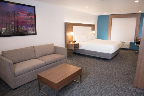 Holiday Inn Express Hollywood Walk of Fame an IHG Hotel - image 47