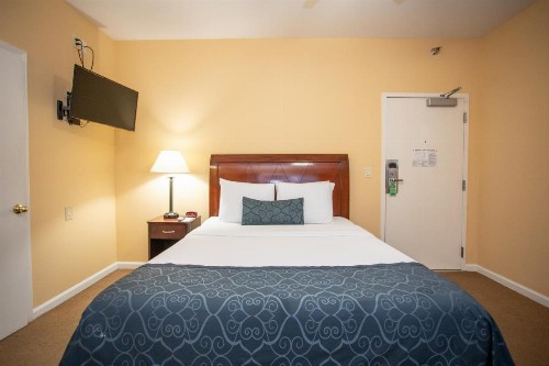 The Hotel Hollywood - image 45