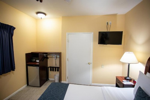 The Hotel Hollywood - image 47