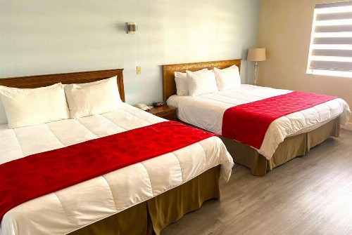 Ramada by Wyndham Los Angeles/Wilshire Center - image 10