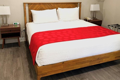 Ramada by Wyndham Los Angeles/Wilshire Center - image 22