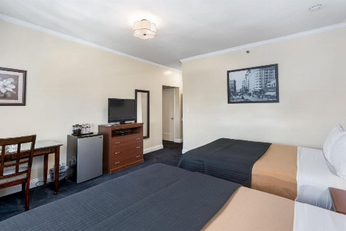 Hollywood Historic Hotel - image 38