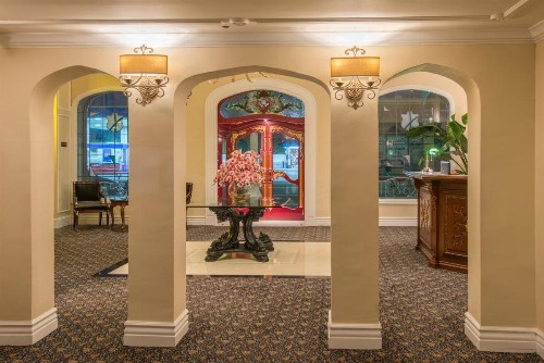 Hollywood Historic Hotel - image 6