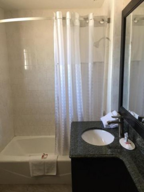 Skyways Hotel - image 15