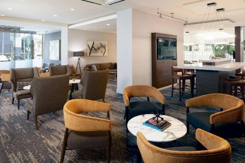 Courtyard by Marriott Los Angeles LAX / Century Boulevard - image 10
