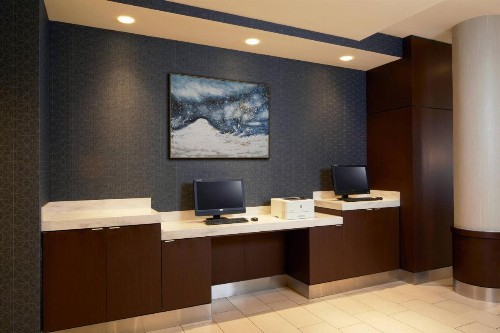 Courtyard by Marriott Los Angeles LAX / Century Boulevard - image 25