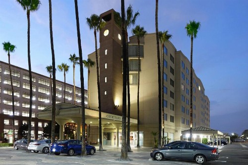 Courtyard by Marriott Los Angeles LAX / Century Boulevard - image 5