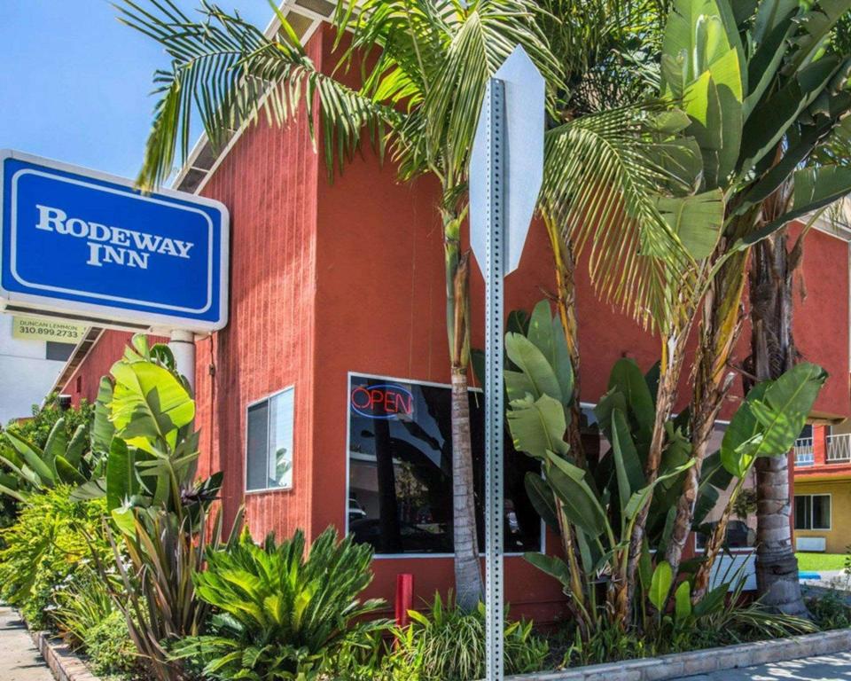 Rodeway Inn Near Venice Beach - main image