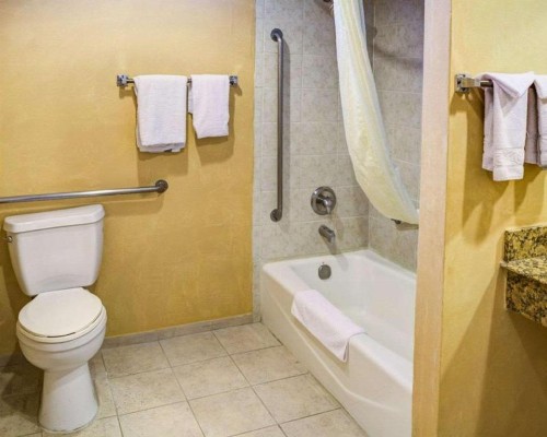 Rodeway Inn Near Venice Beach - image 22