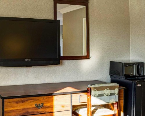 Rodeway Inn Near Venice Beach - image 45