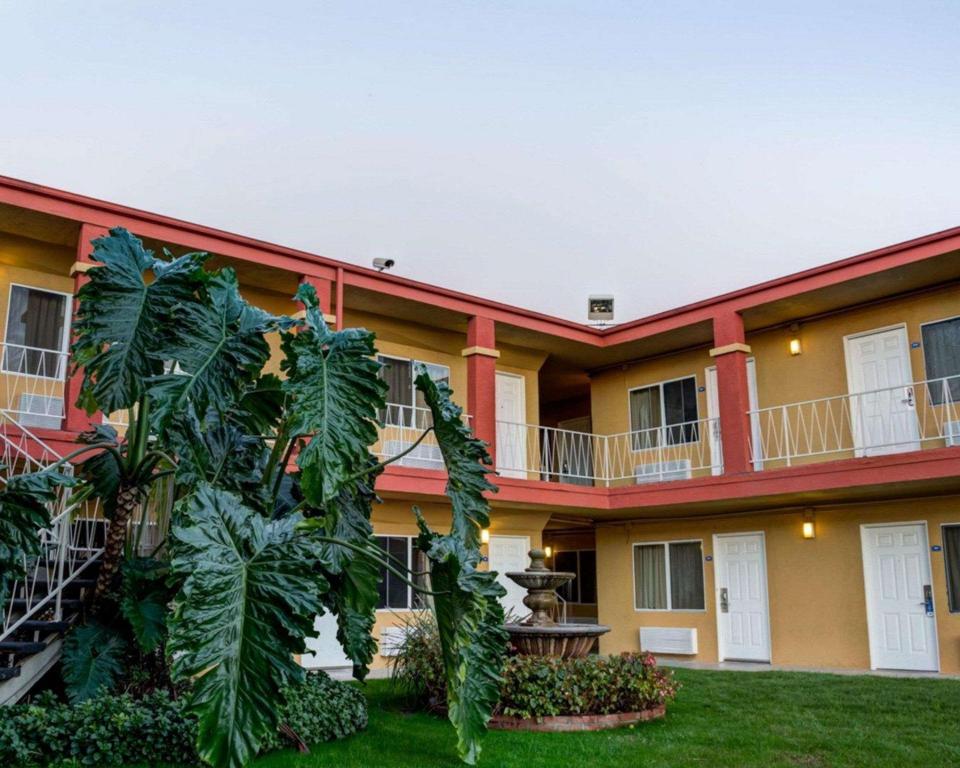 Rodeway Inn Near Venice Beach - image 7