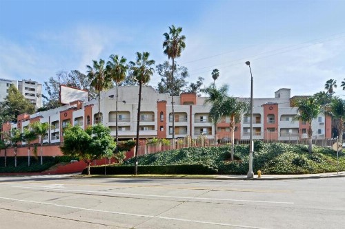 Hotel Silver Lake - image 1