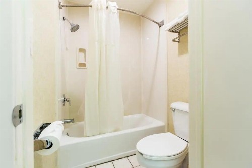 Hotel Silver Lake - image 2