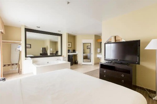 Hotel Silver Lake - image 3