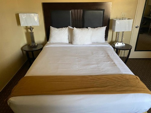 Hotel Silver Lake - image 7