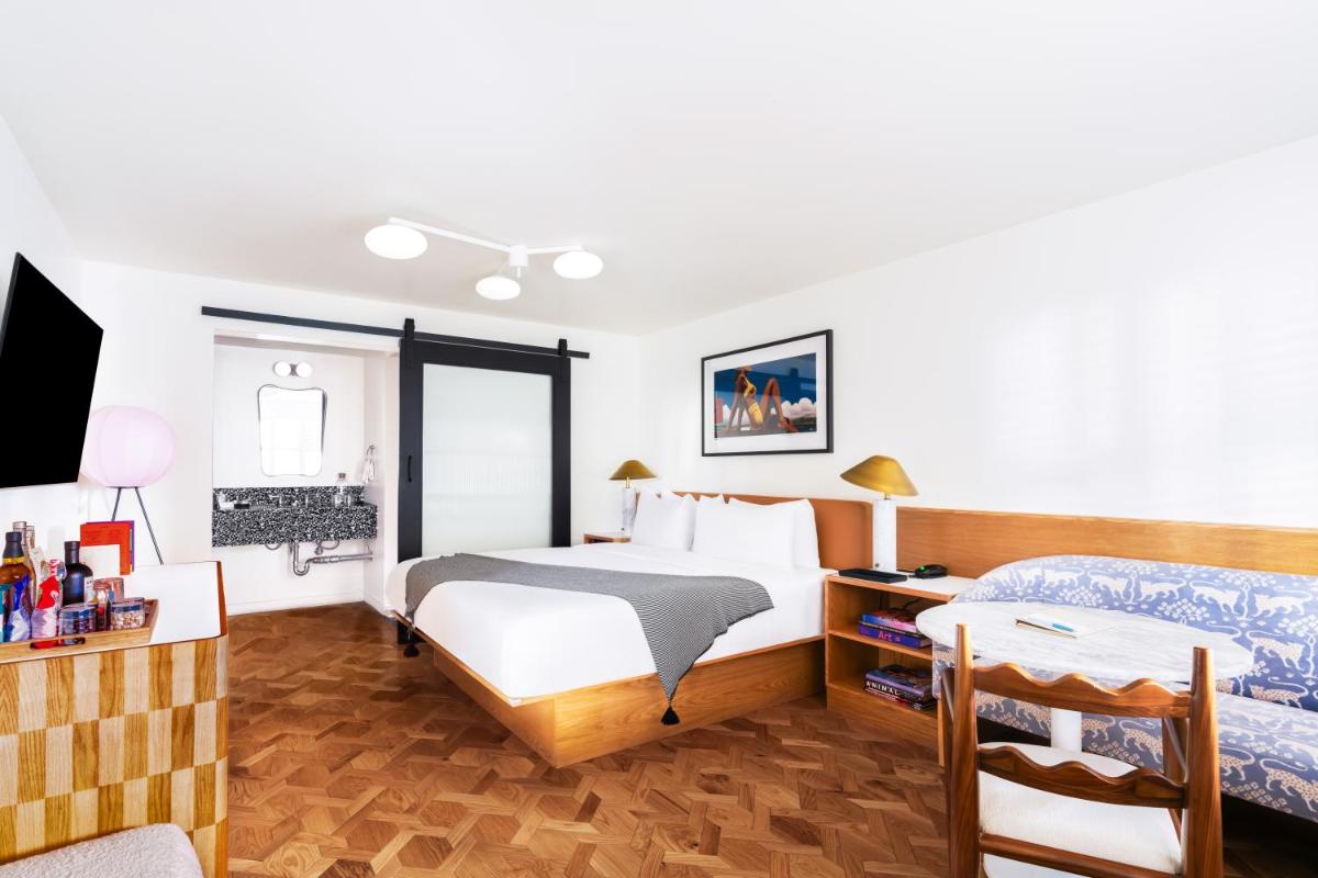 Farmer's Daughter Hotel - main image