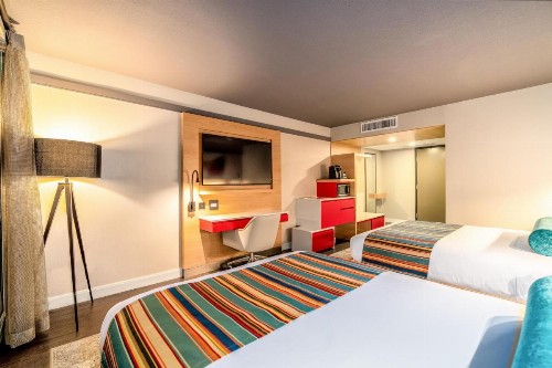 Century Park Hotel LA - image 5