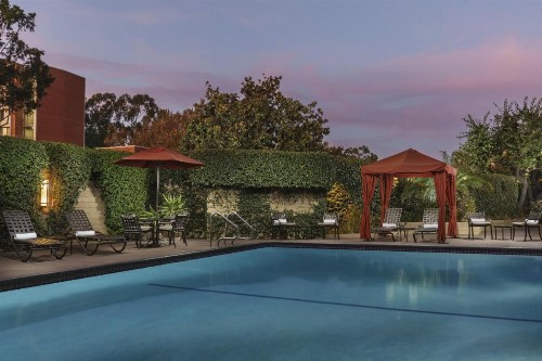 USC Hotel - image 4