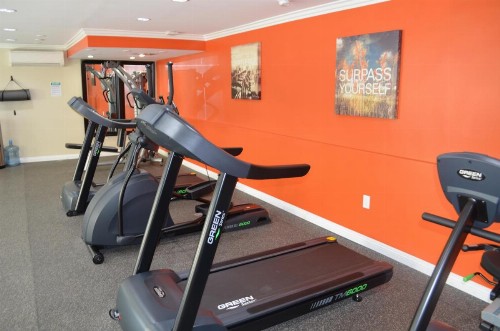 Best Western Plus LA Mid-Town Hotel - image 4