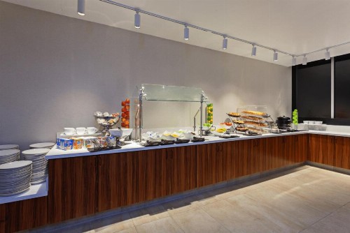 Holiday Inn Los Angeles - LAX Airport an IHG Hotel - image 14